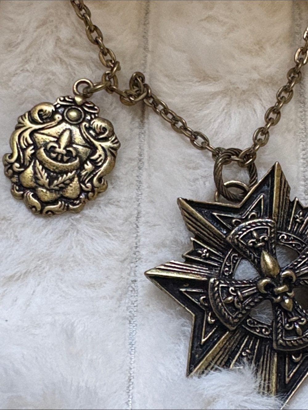 Gold-Tone Star Pendant Necklace and Earrings Set - Picture 3 of 6